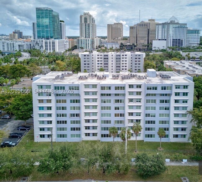 Building Photo - 9125 SW 77th Ave
