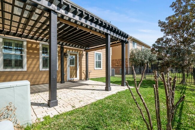 Building Photo - 18723 Cypress Loch Dr