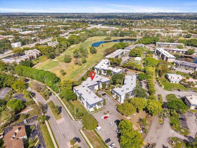 Building Photo - 8000 Lagos De Campo Blvd