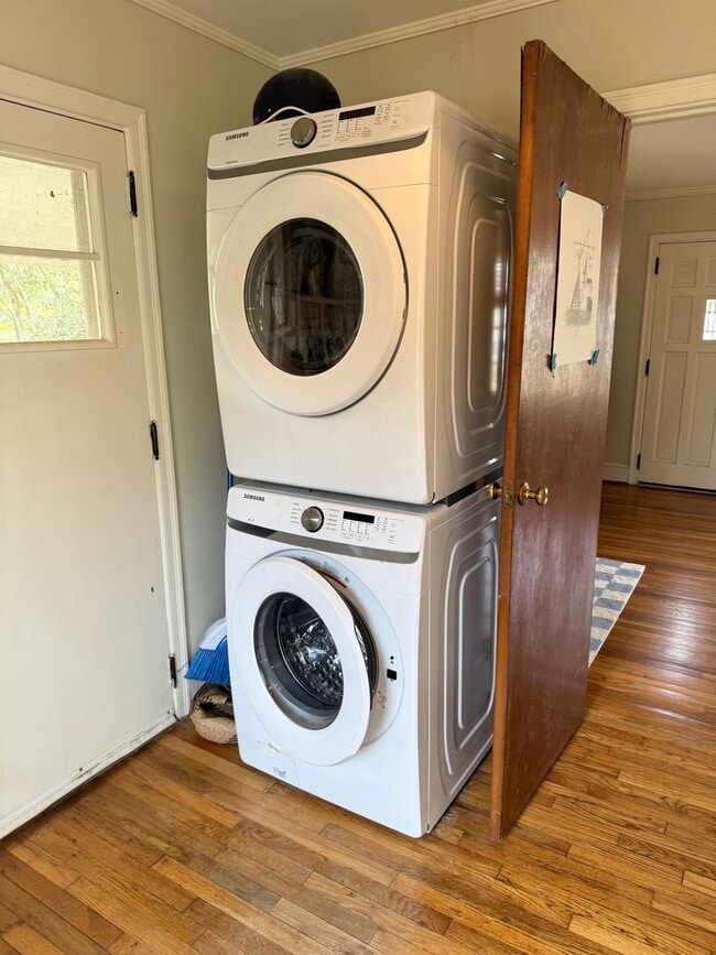 Building Photo - Cute Three Bedroom Near Piedmont Hospital