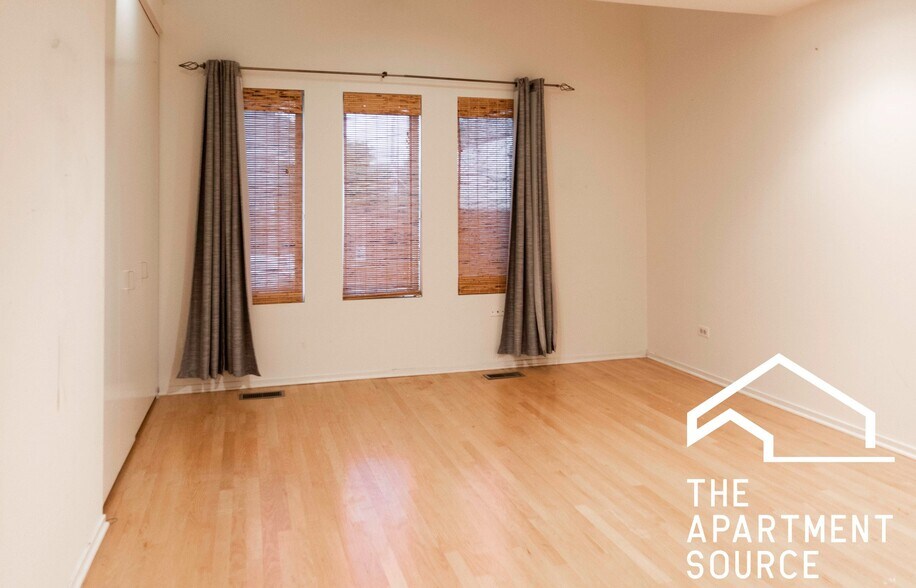 Building Photo - 1810 N Fremont St