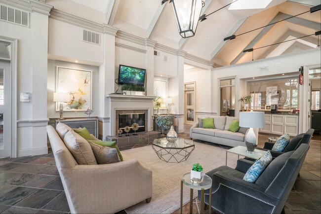 Interior Photo - Parc 85