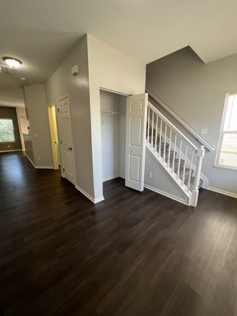 Building Photo - 696 Wilke Pl