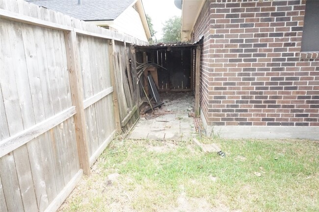 Building Photo - 5022 Fox Hollow Blvd