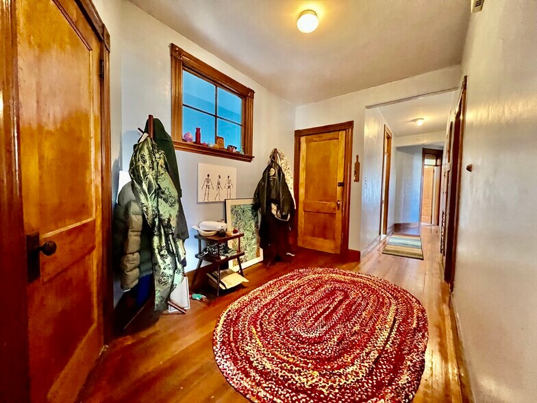 Building Photo - 75 Carolina Ave