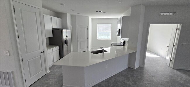 Building Photo - 1029 Holden Wy