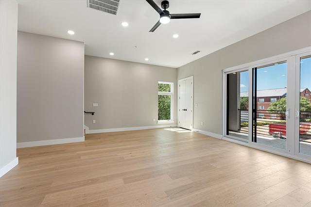 Building Photo - 4060 Spring Valley Rd