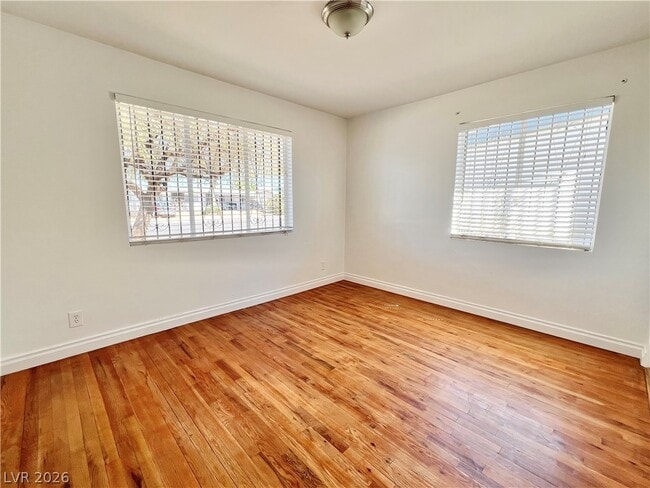 Building Photo - 2300 Santa Clara Dr