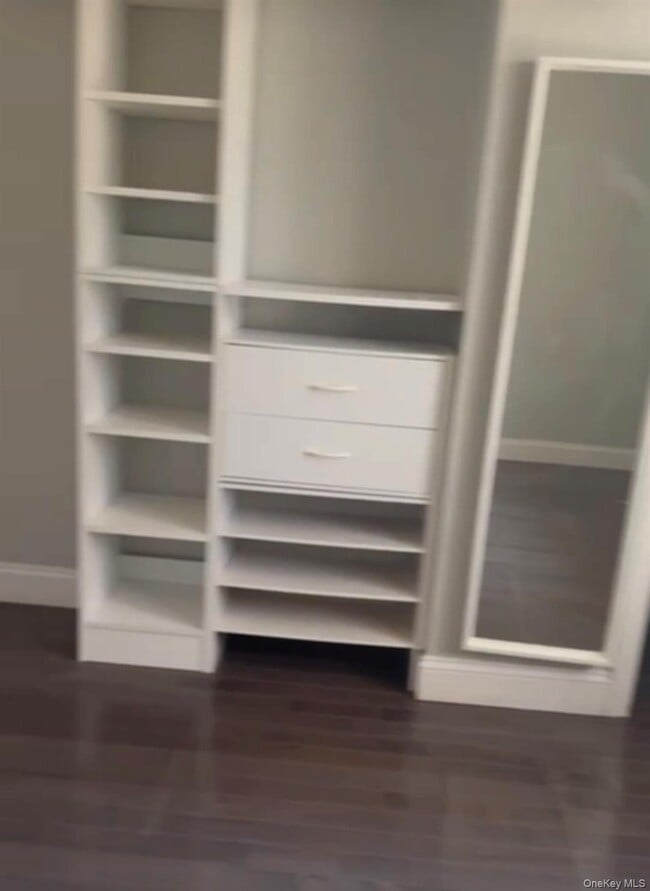 Building Photo - 9 Minetta Pl