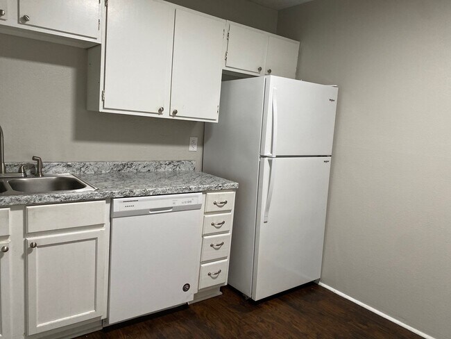 Building Photo - 25 Brianfield Cv