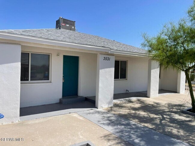 Primary Photo - 3531 Harrison Ave