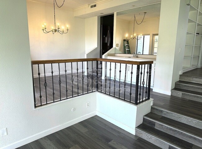 Building Photo - 4629 Villas Ct