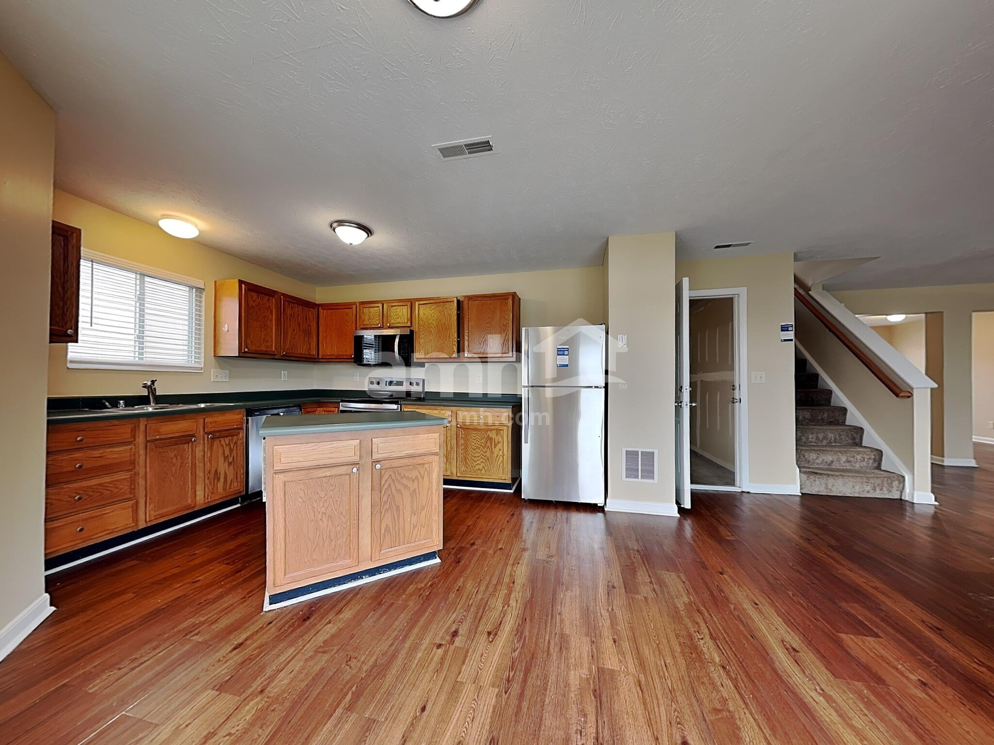 Building Photo - 3188 Summitrun Dr