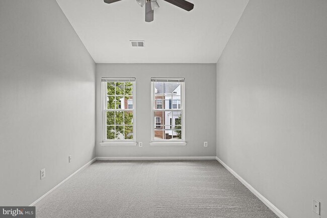 Building Photo - 46186 Walpole Terrace