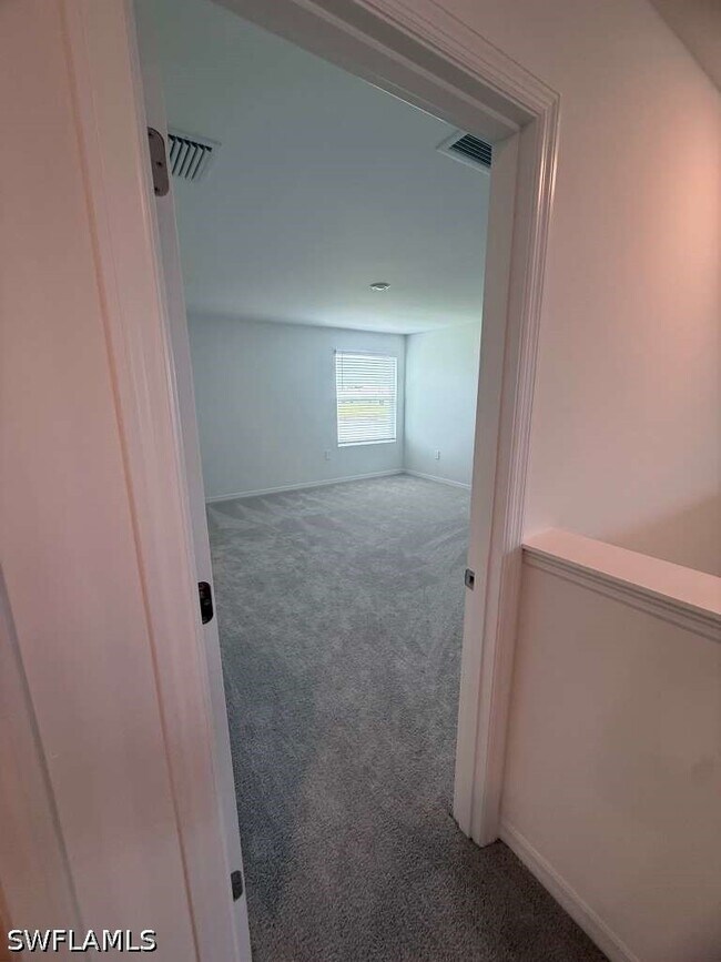 Building Photo - 11613 Savanna Lks Blvd