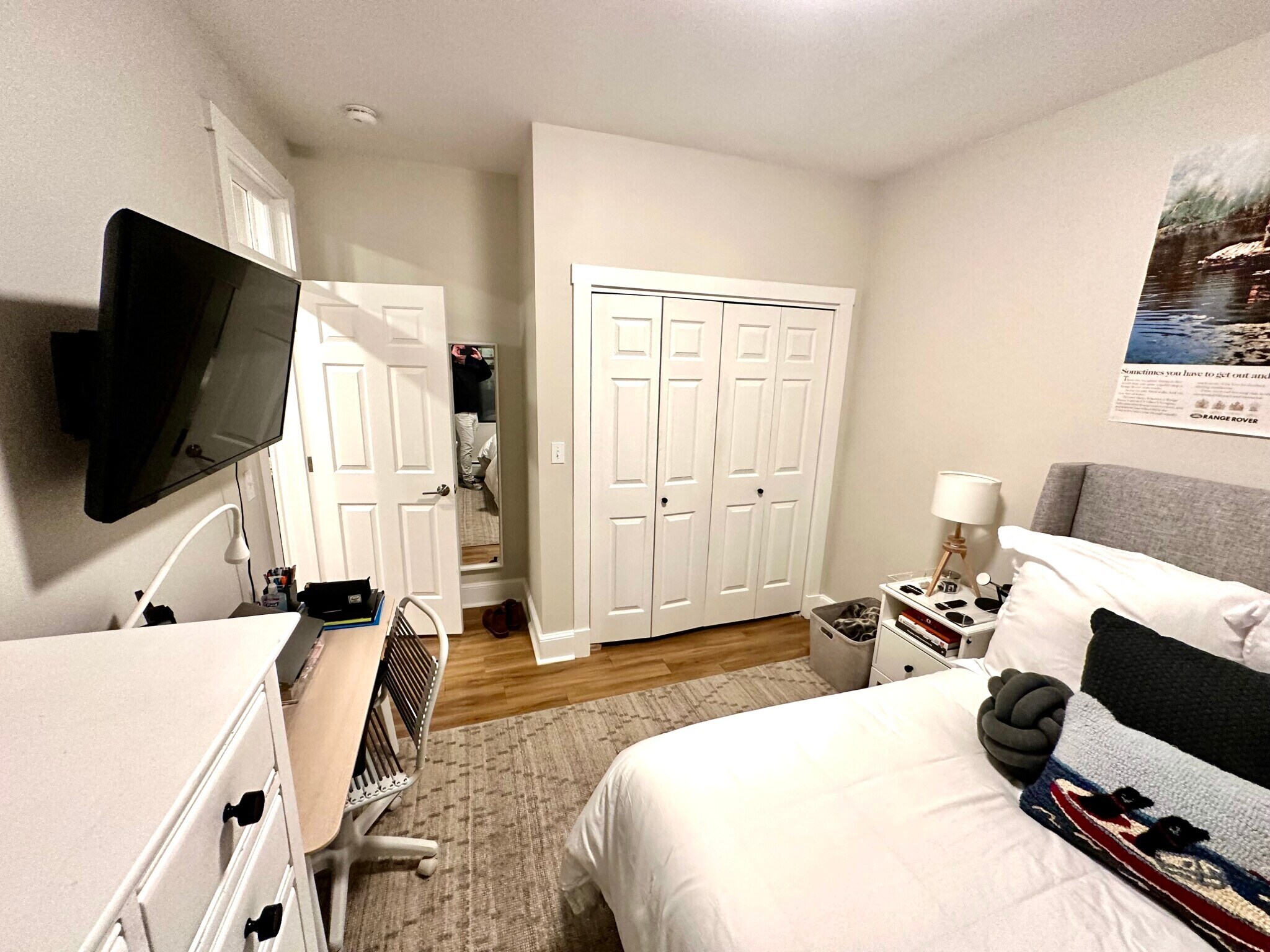 Building Photo - 845 Beacon St