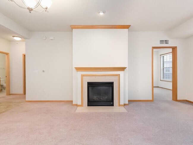 Building Photo - 3600 Wooddale Ave S