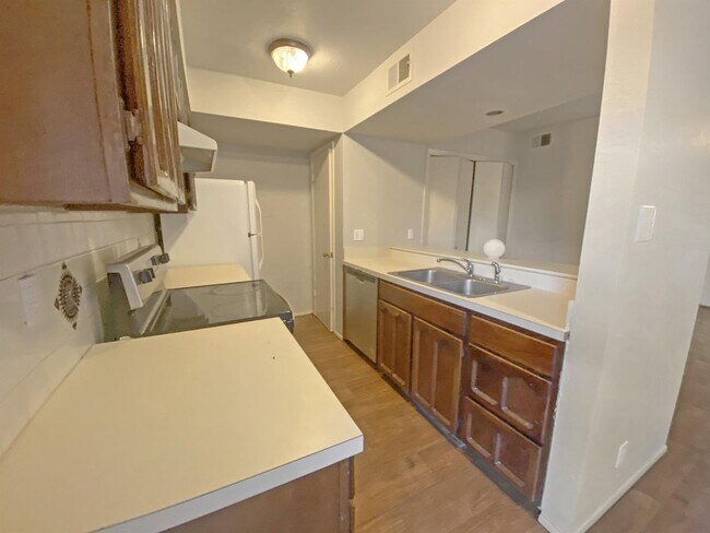 Building Photo - 4024-4030 North Calle Grande