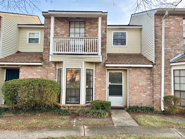 Building Photo - 9949 Siegen Ln