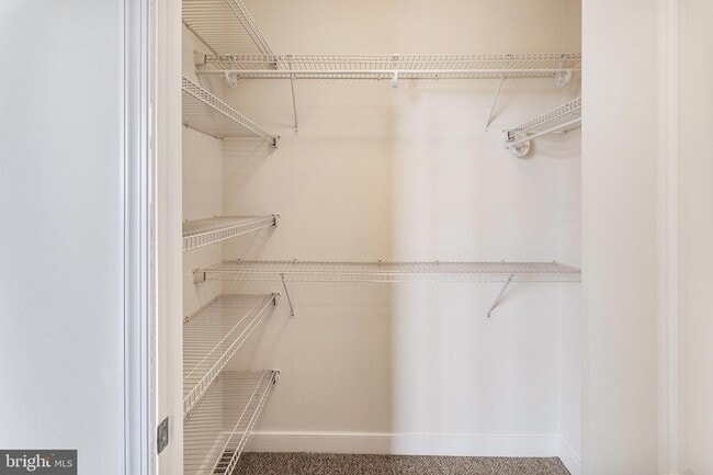 Building Photo - 157 Fleet St