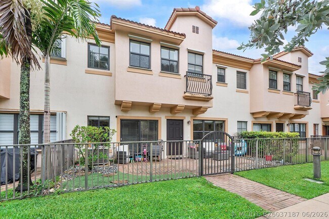 Building Photo - 4755 Cypress Street