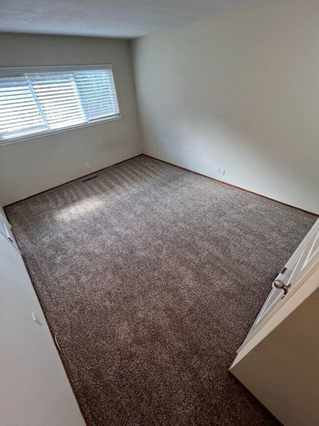 Building Photo - Hardeman