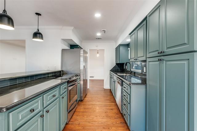 Building Photo - 7236 Wake Forrest Dr