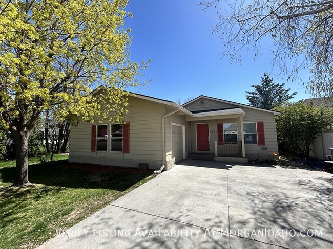 Primary Photo - 8521 W Marigold St