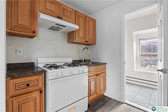 Building Photo - 1113 Ferry St