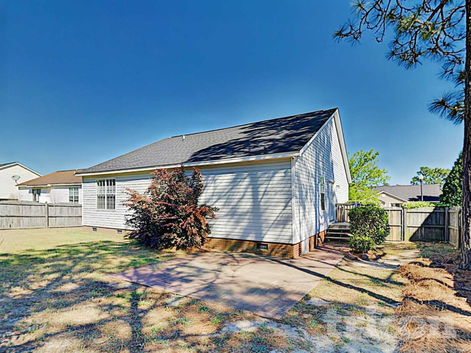 Building Photo - 1310 May Oak Cir