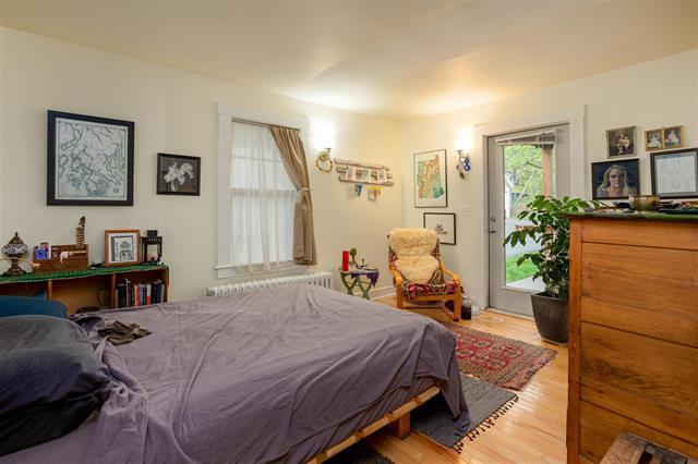 Building Photo - 167 Loomis St