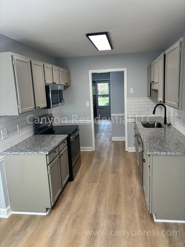 Building Photo - 944 Mar Don Hills Cir