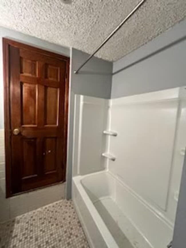 Building Photo - 2146 S Aldrich St