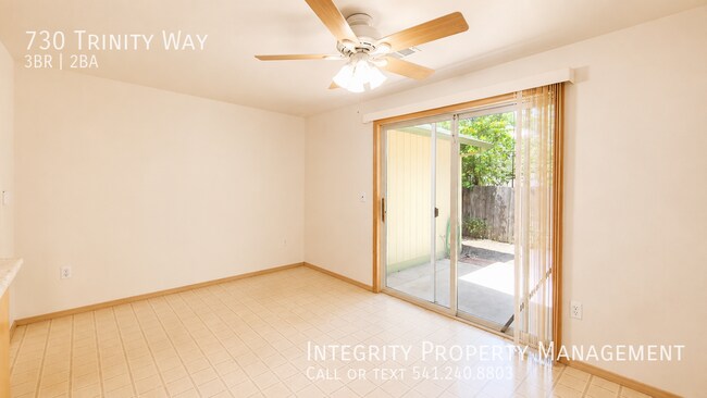 Building Photo - 730 Trinity Way