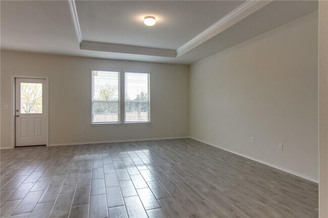 Building Photo - 6621 Hartlage St