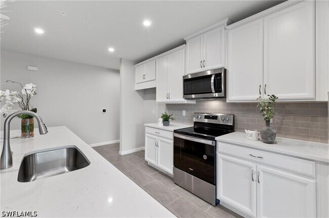 Building Photo - 4676 Arboretum Cir