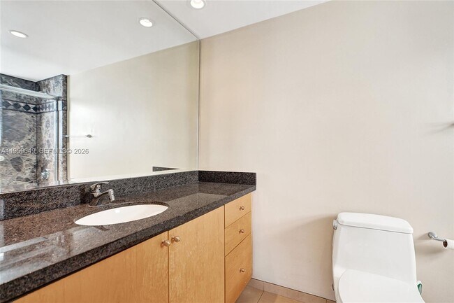 Building Photo - 1775 Washington Ave