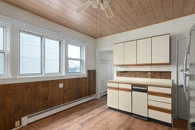 Building Photo - 126 Neponset Ave