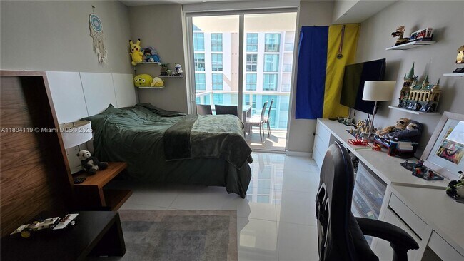 Building Photo - 250 Sunny Isles Blvd