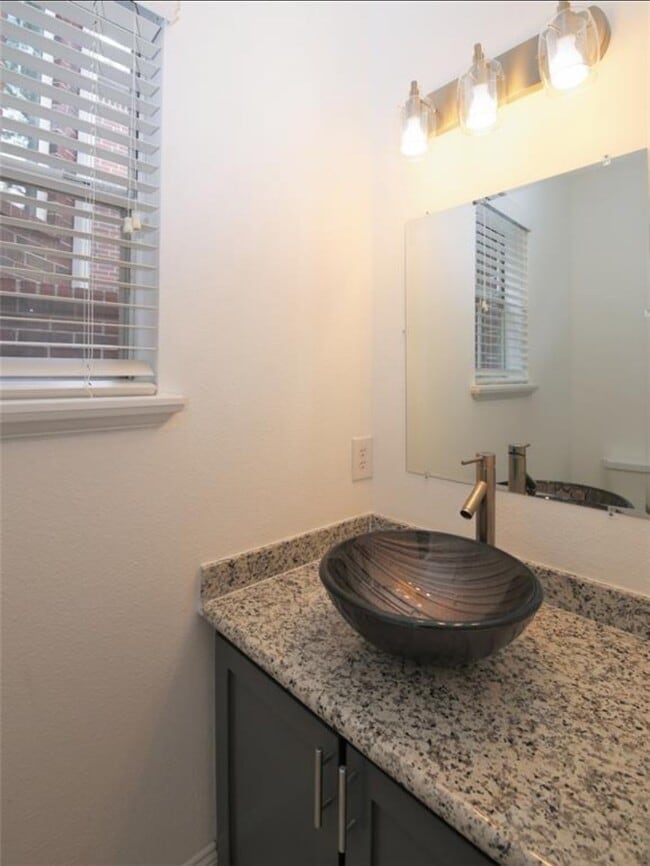 Building Photo - 14326 Cashel Wood Dr