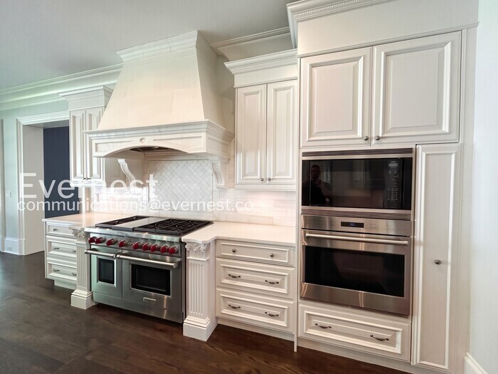 Building Photo - 5021 Heatherwood Ct