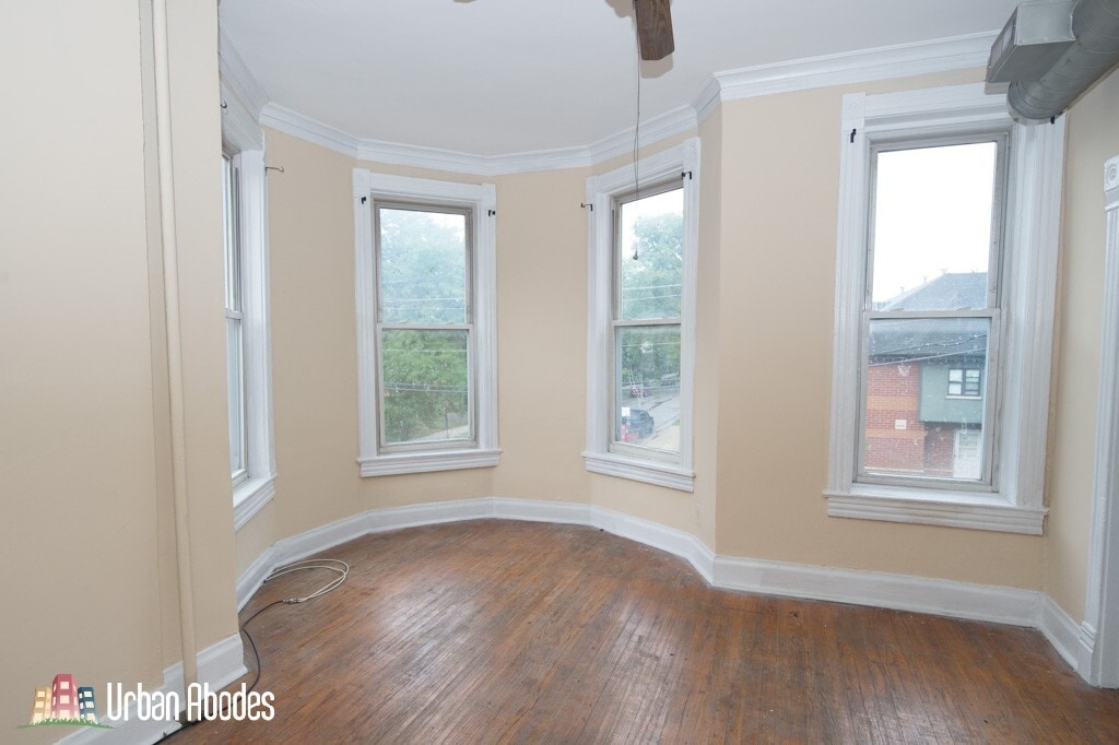 Building Photo - 1058 N Rockwell St