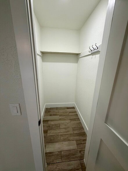 Building Photo - 154 147th Ave E