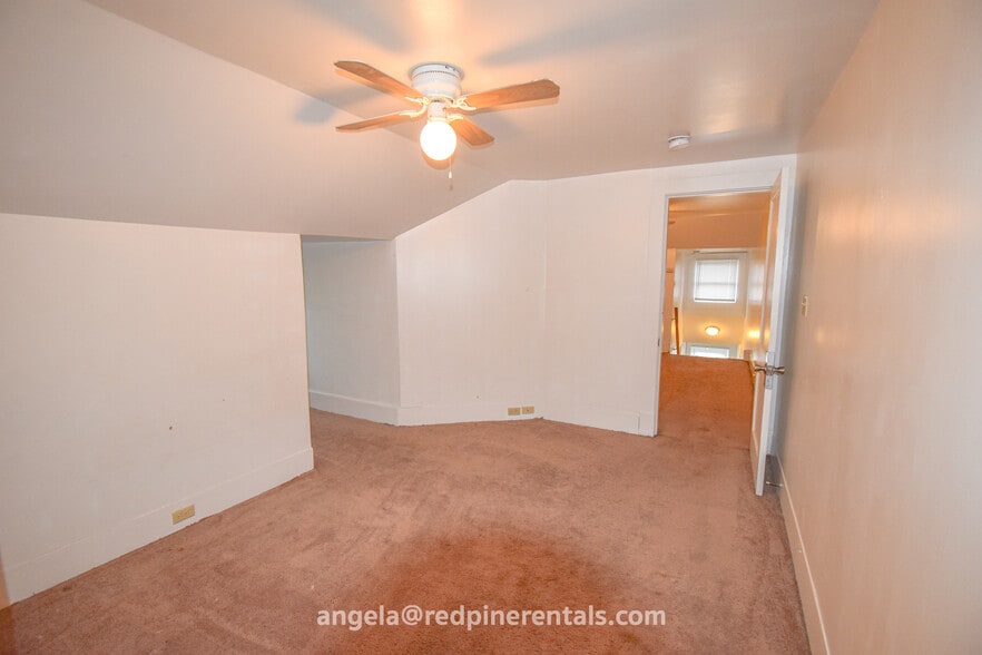 master bedroom - 1832 Crafton Blvd