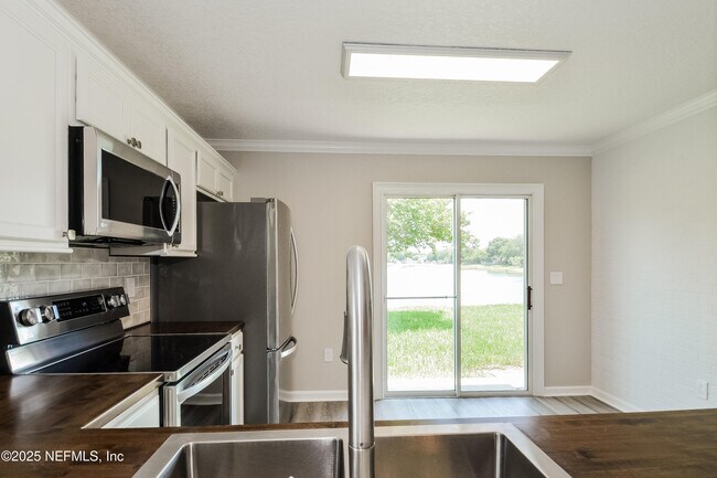 Building Photo - 899 Wynfield Cir