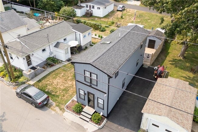 Building Photo - 230 Cedar Ave
