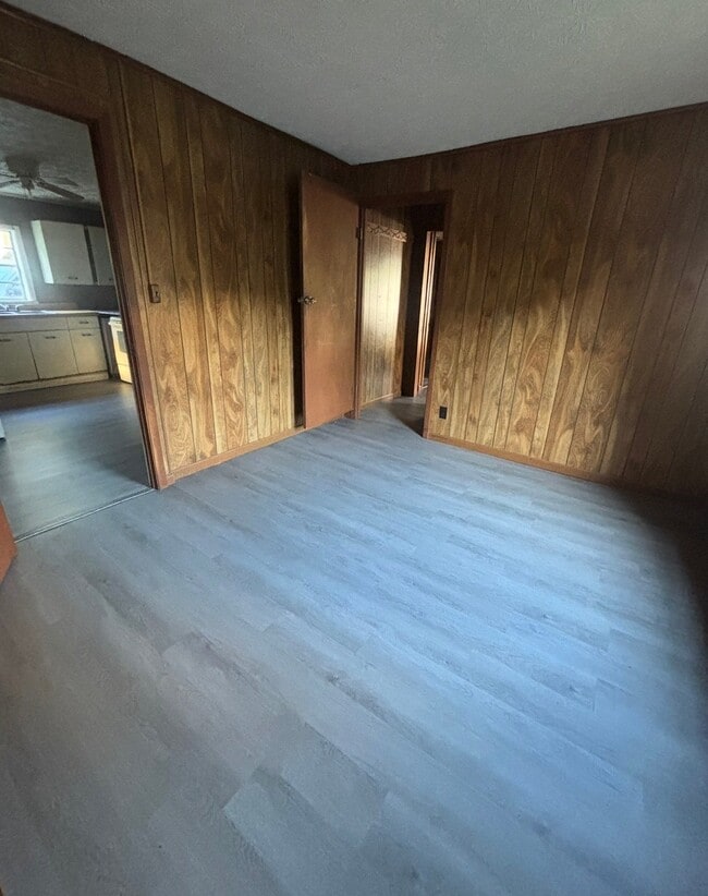 Building Photo - 135 Rice St