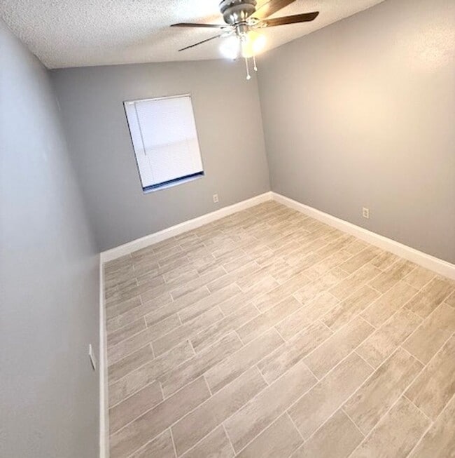 Building Photo - 5228 Cherry Ave