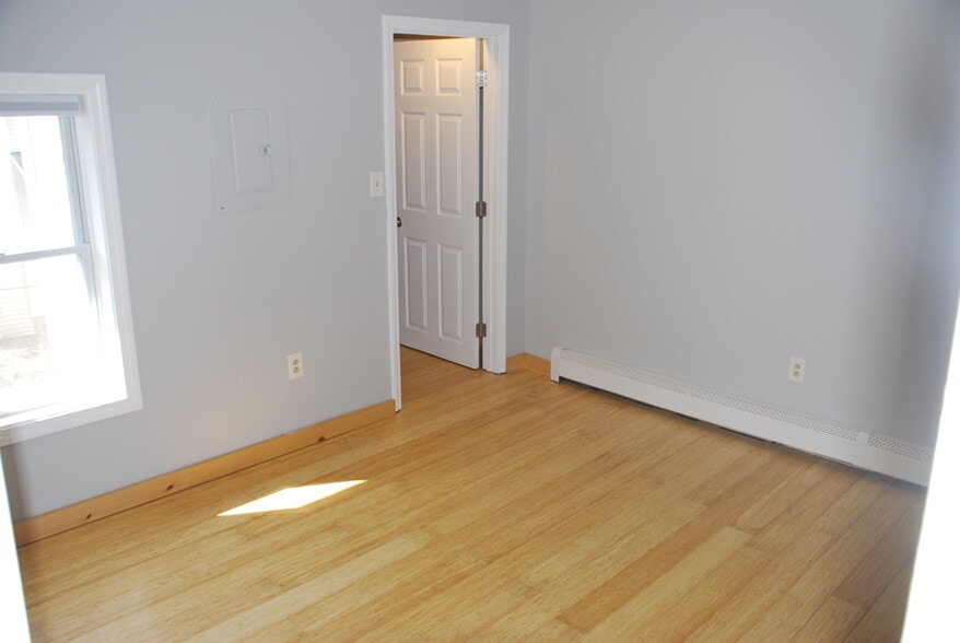 Building Photo - 41 Perley St