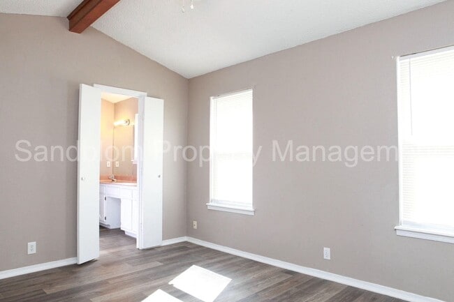 Building Photo - FOR LEASE | Owasso | Available Now!